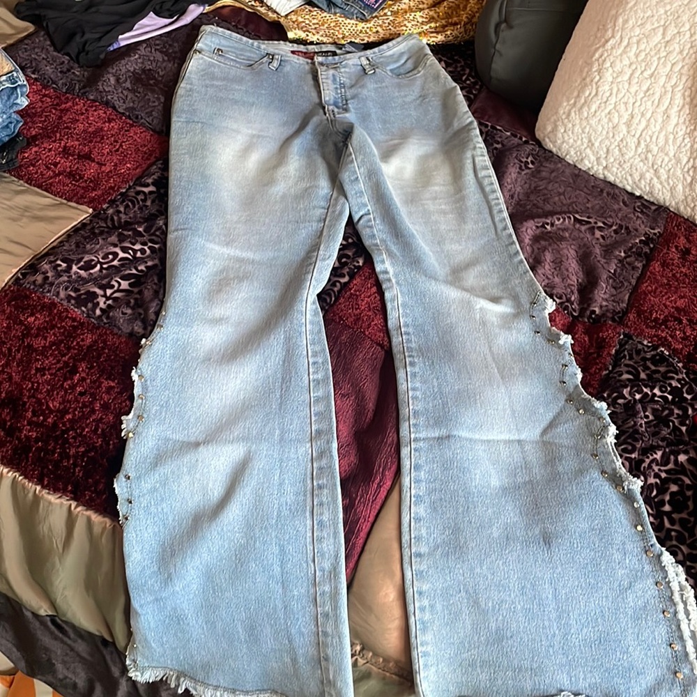 Light washed flared jeans